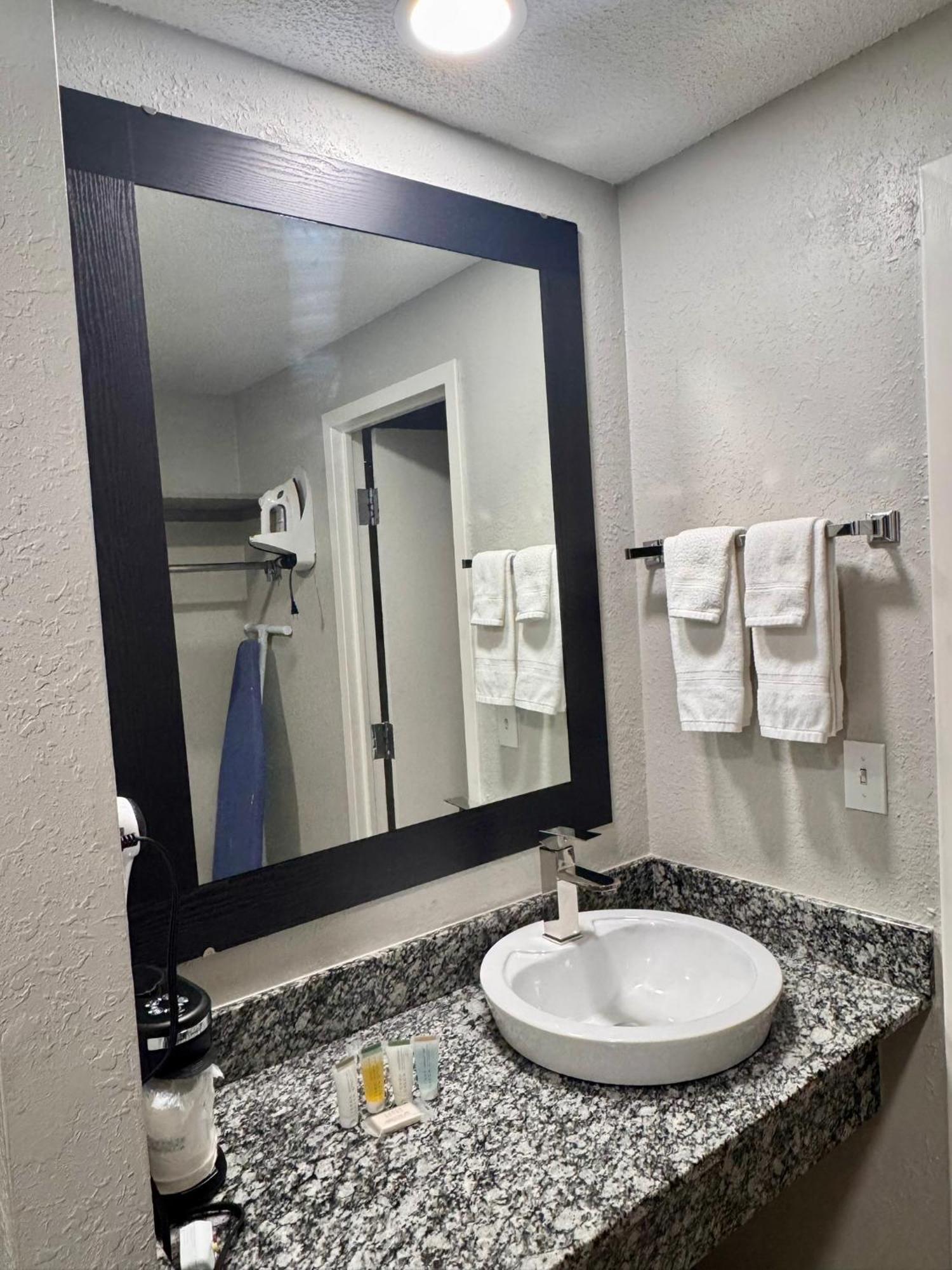 Baymont By Wyndham Great Falls City Center Εξωτερικό φωτογραφία