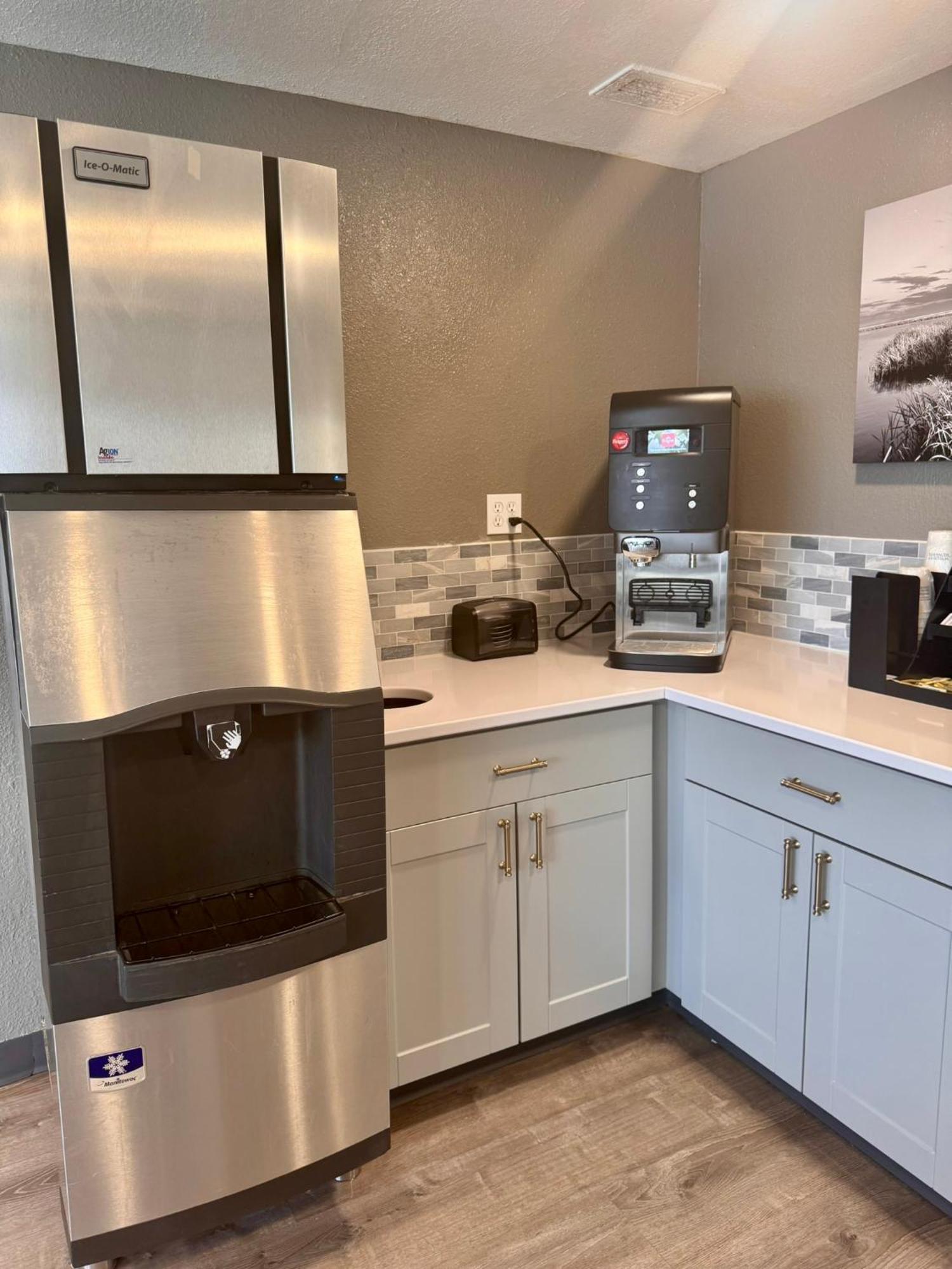Baymont By Wyndham Great Falls City Center Εξωτερικό φωτογραφία